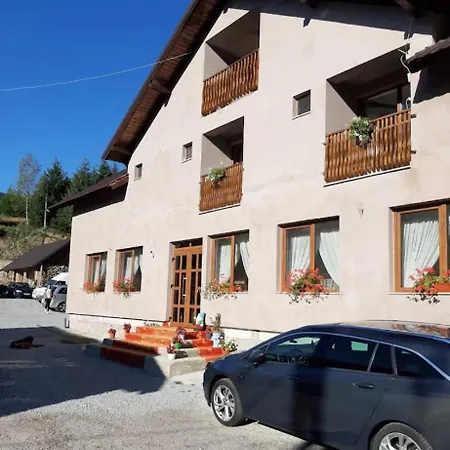 Casa Vânătorilor-2